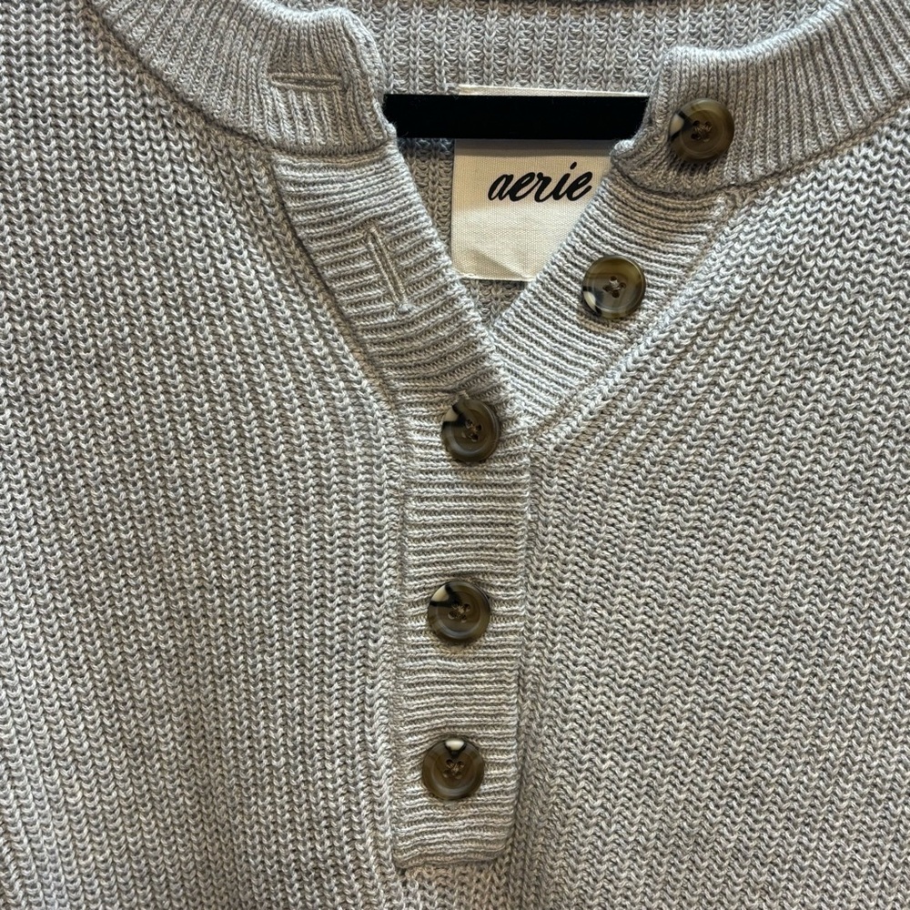 NWT Aerie Henley Button Heather Gray Sweater Size S - Picture 2 of 8